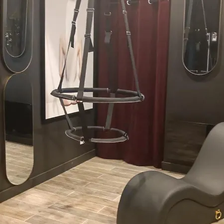 Hébergement de vacances Blacq Luxe, Balnéo, Sauna 50 Nuances De Grey